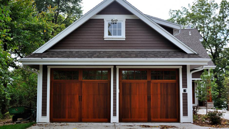 faux wood carriage house door